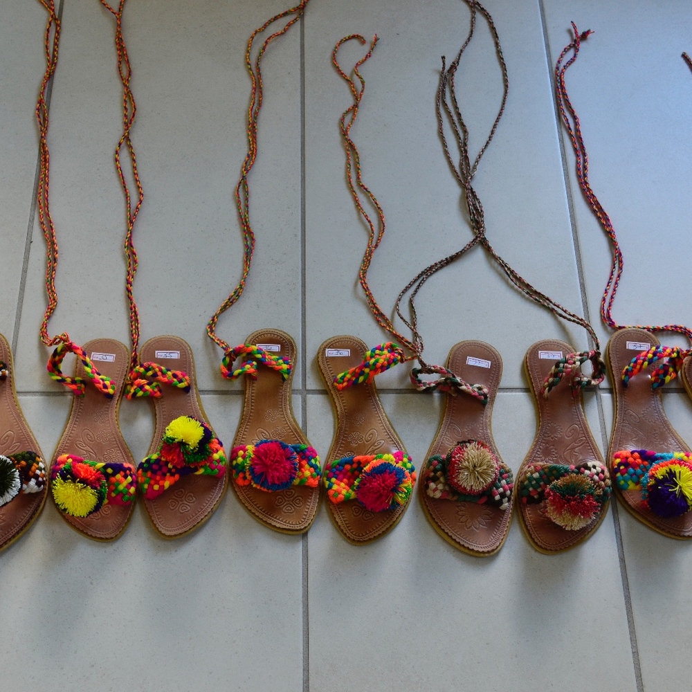 Handmade Wayuu Sandals - Picture 2 of 2